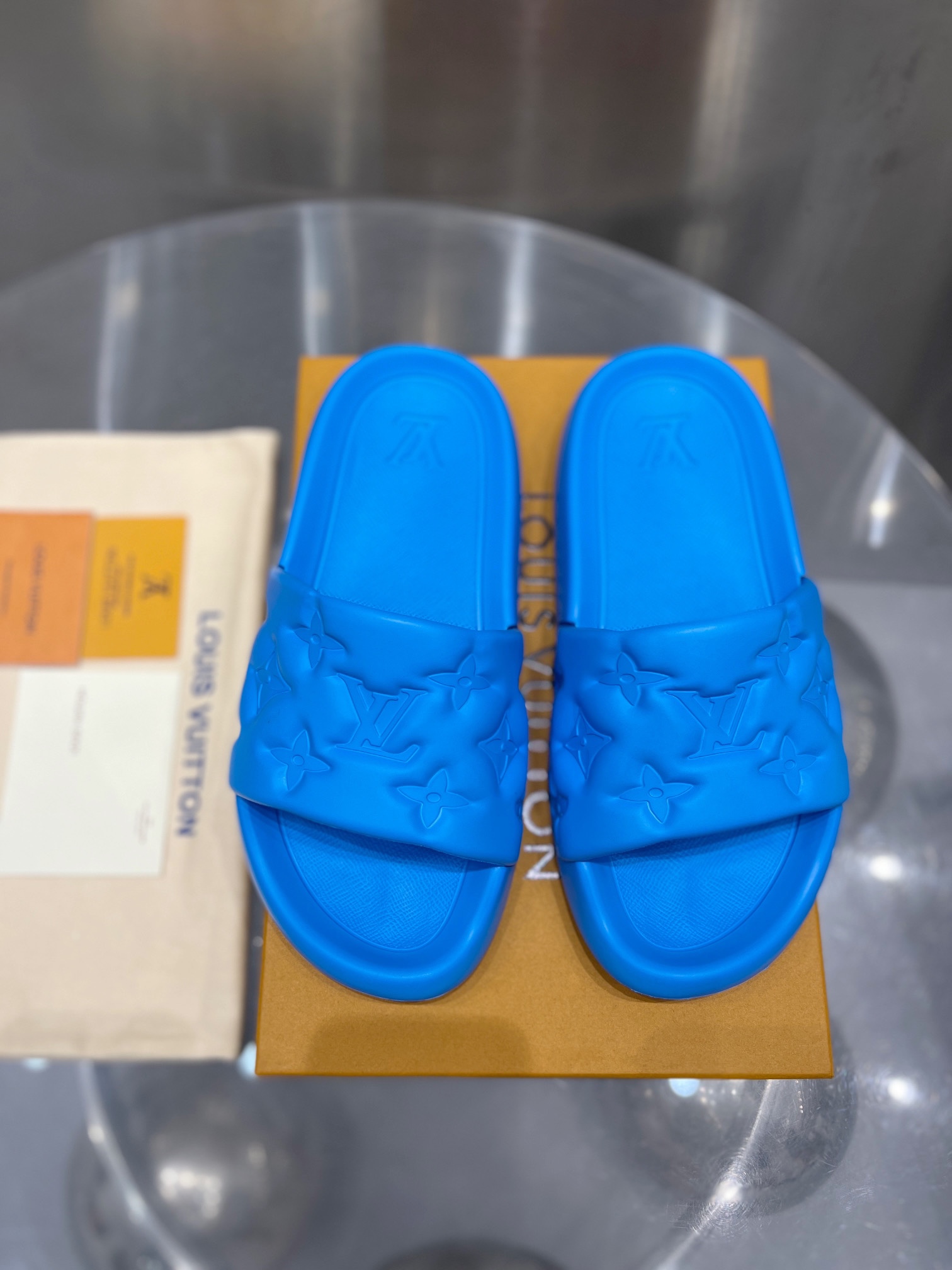 LV Waterfront Mule 1A9FKO